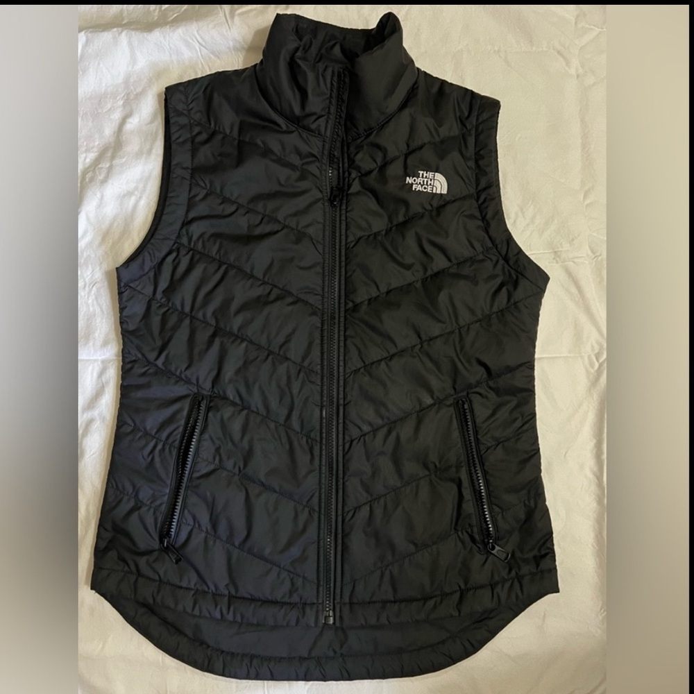 The North Face Women Vest in size Small, Color- Black.